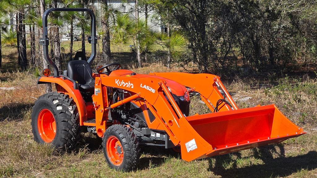 Image of Kubota L3302HST Primary image