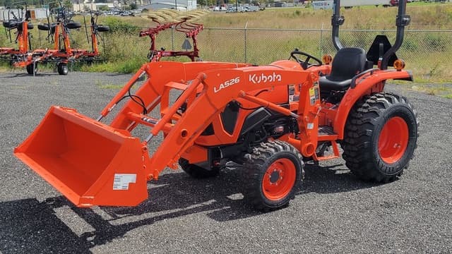 Image of Kubota L3302HST equipment image 1