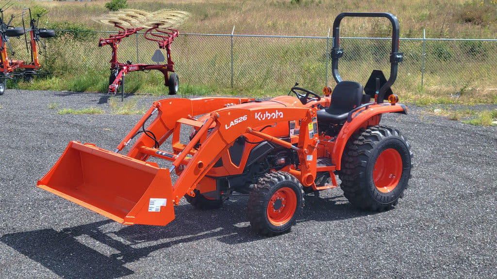 Image of Kubota L3302HST Primary image