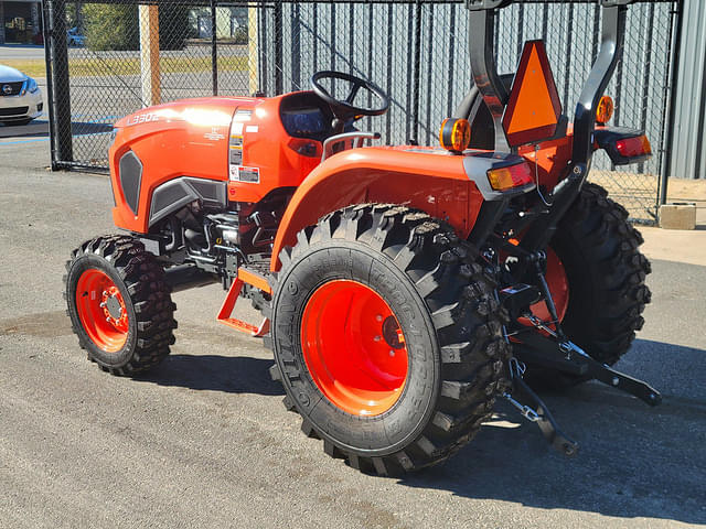 Image of Kubota L3302 equipment image 2