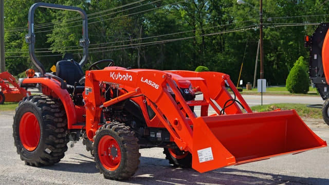 Image of Kubota L3302HST equipment image 1