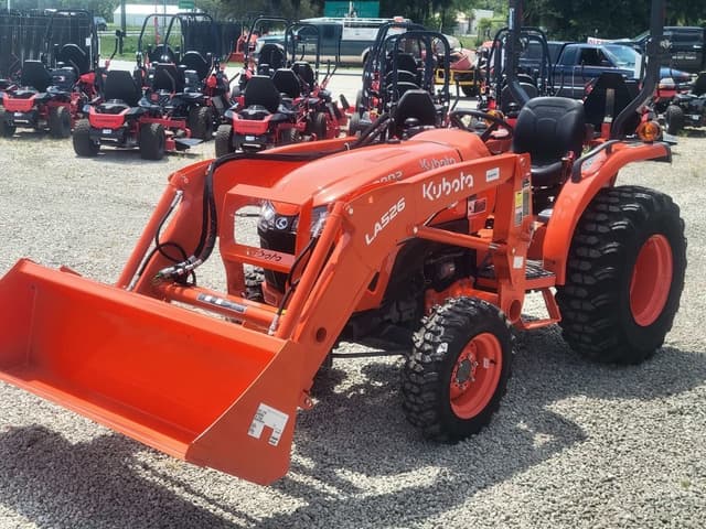 Image of Kubota L3902 equipment image 1