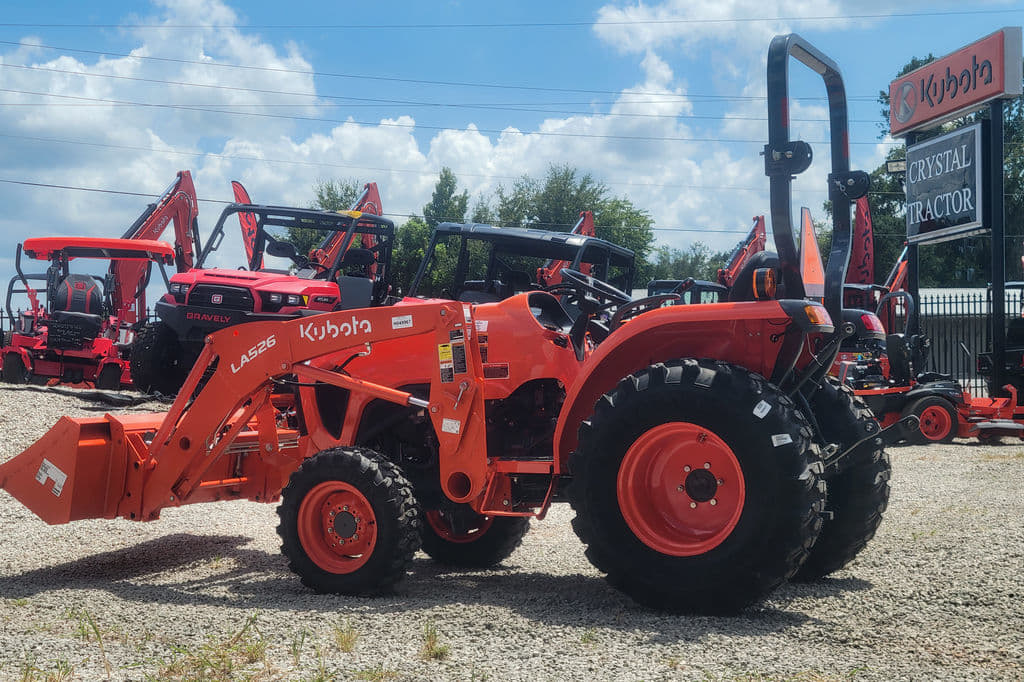 Image of Kubota L3902 Primary image