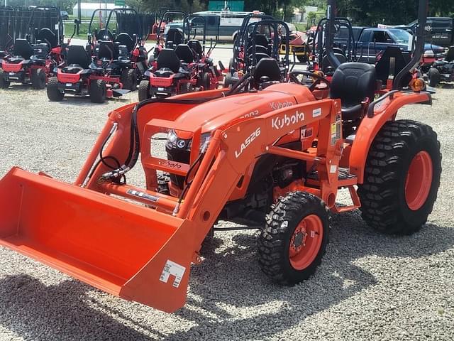 Image of Kubota L3902DT equipment image 1