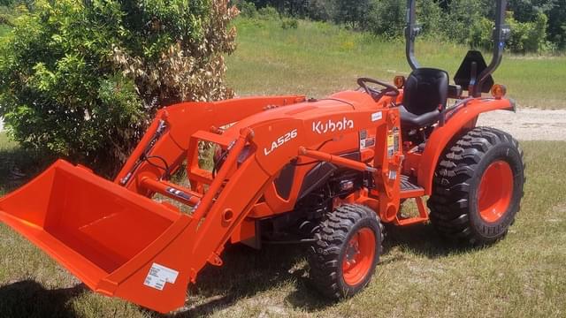 Image of Kubota L3902HST equipment image 1