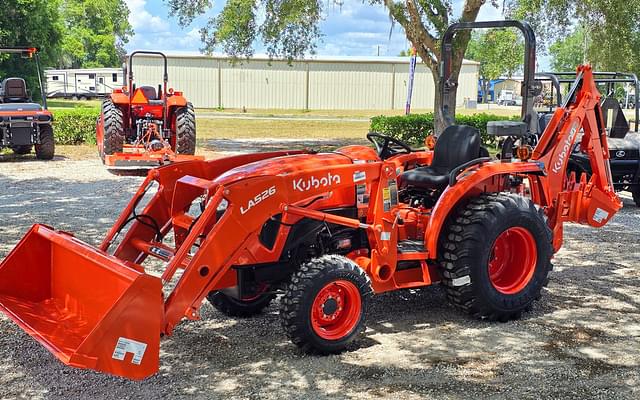 Image of Kubota L3902HST equipment image 1