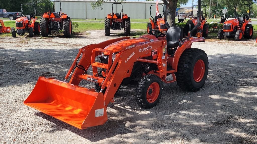 2025 Kubota L3902HST Equipment Image0