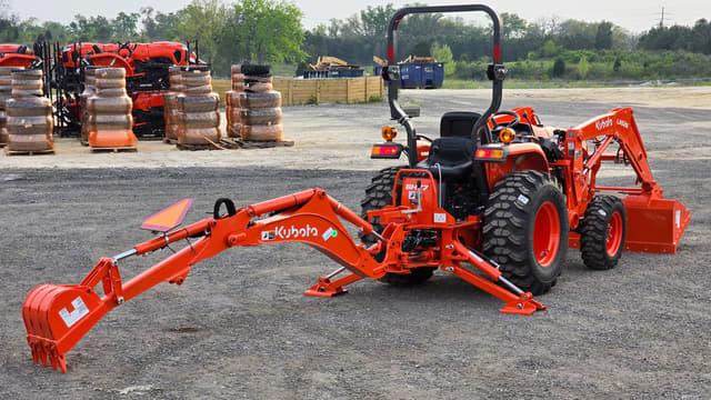 Image of Kubota L3902HST equipment image 1