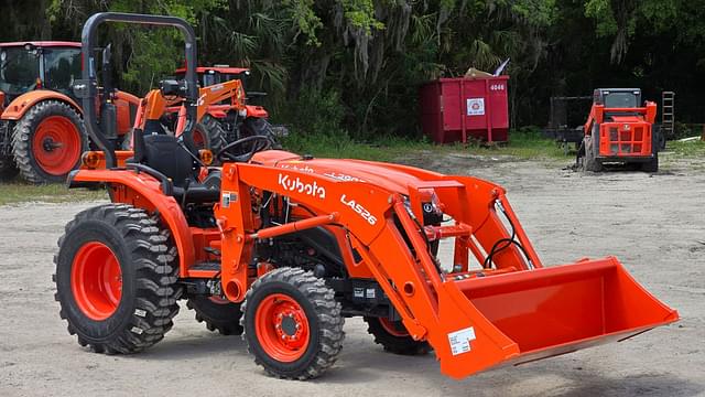 Image of Kubota L3902HST equipment image 1