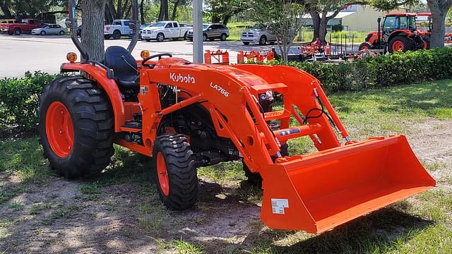 Image of Kubota L4802HST equipment image 2