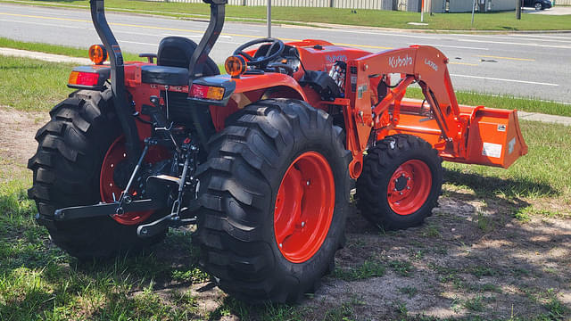 Image of Kubota L4802HST equipment image 4