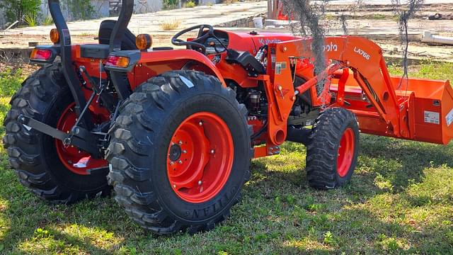 Image of Kubota L4802HST equipment image 4