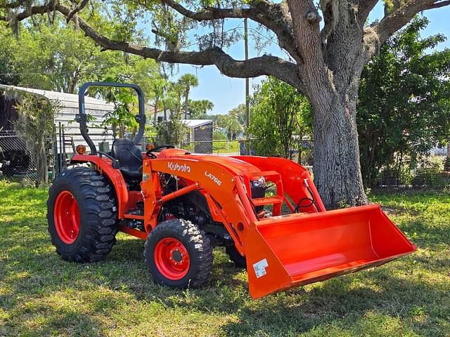 Image of Kubota L4802HST equipment image 1