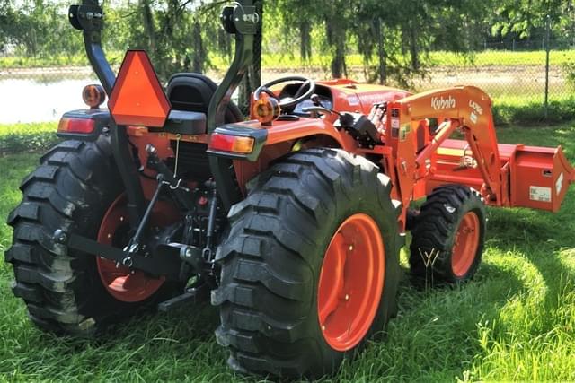 Image of Kubota L4802HST equipment image 3