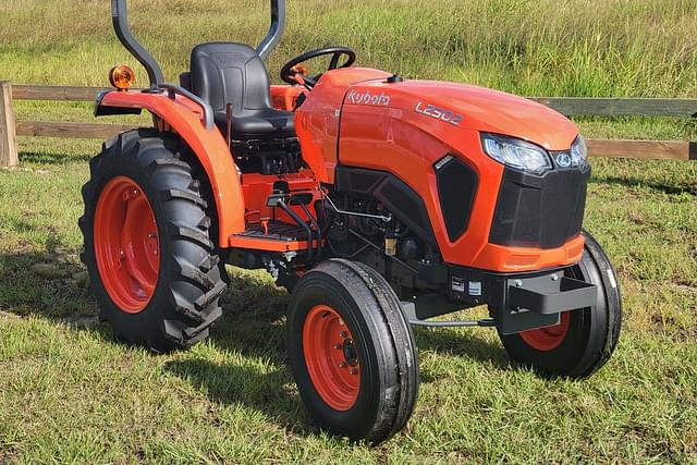 Image of Kubota L2502 equipment image 1