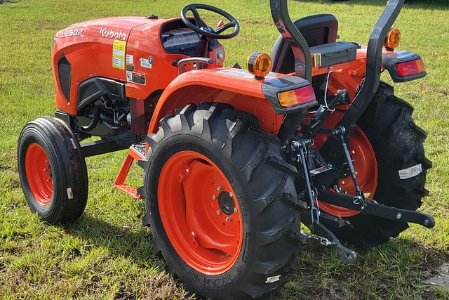 Image of Kubota L2502 equipment image 3