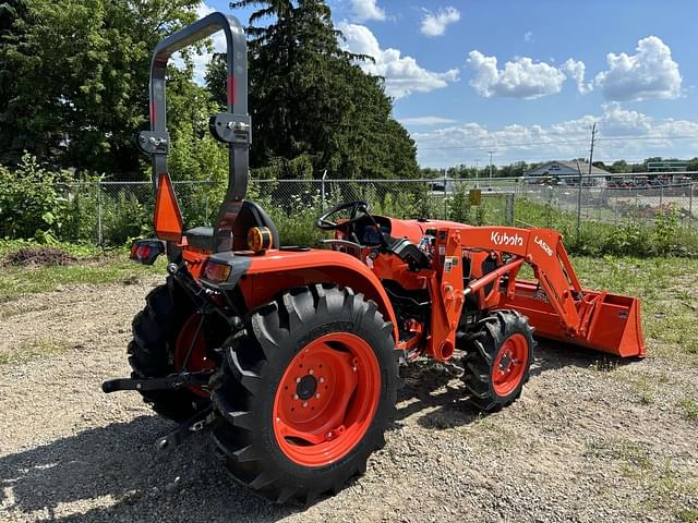 Image of Kubota L2502DT equipment image 2