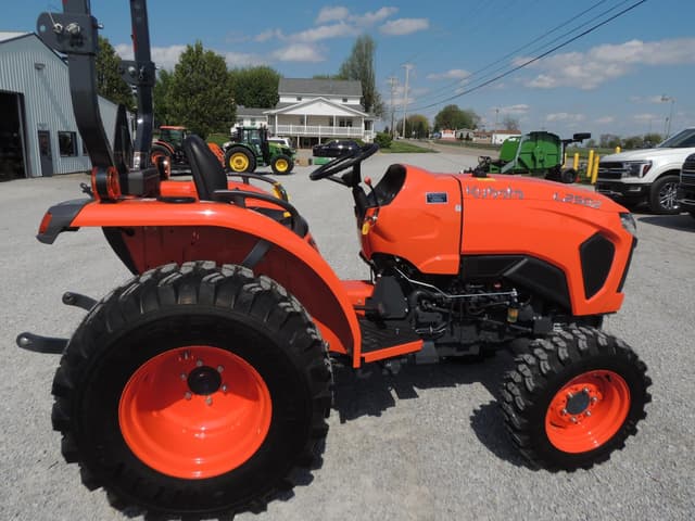 Image of Kubota L2502HST equipment image 3
