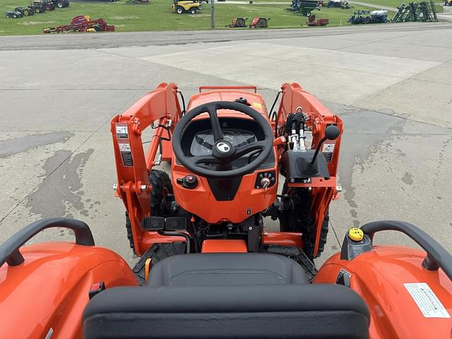 Image of Kubota L2502HST equipment image 4