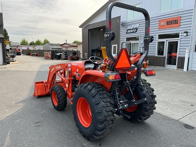 Image of Kubota L2502HST equipment image 4