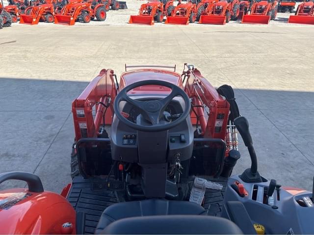 Image of Kubota L3560 equipment image 4