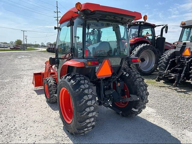Image of Kubota L3560HSTC-LE equipment image 4