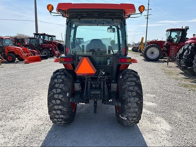 Image of Kubota L3560HSTC-LE equipment image 3