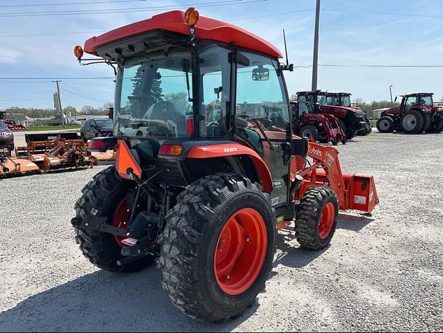 Image of Kubota L3560HSTC-LE equipment image 2