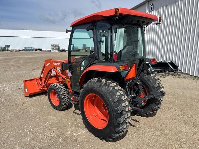 Image of Kubota L3560HSTC-LE equipment image 2