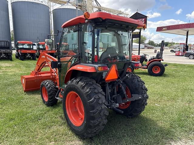 Image of Kubota L3560HSTC-LE equipment image 2