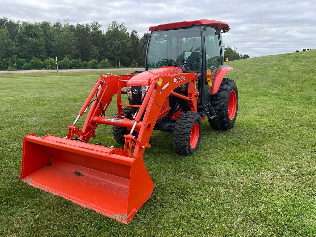 Image of Kubota L3560HSTC-LE Image 1