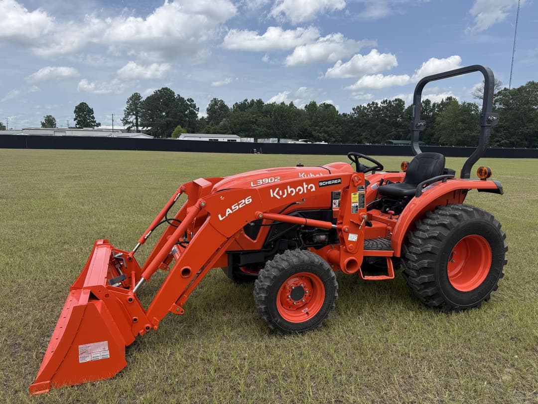 Image of Kubota L3902HST Primary image