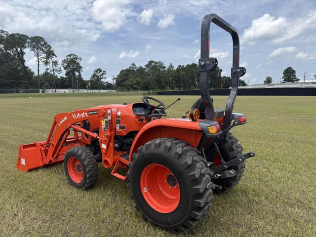 Image of Kubota L3902HST equipment image 2