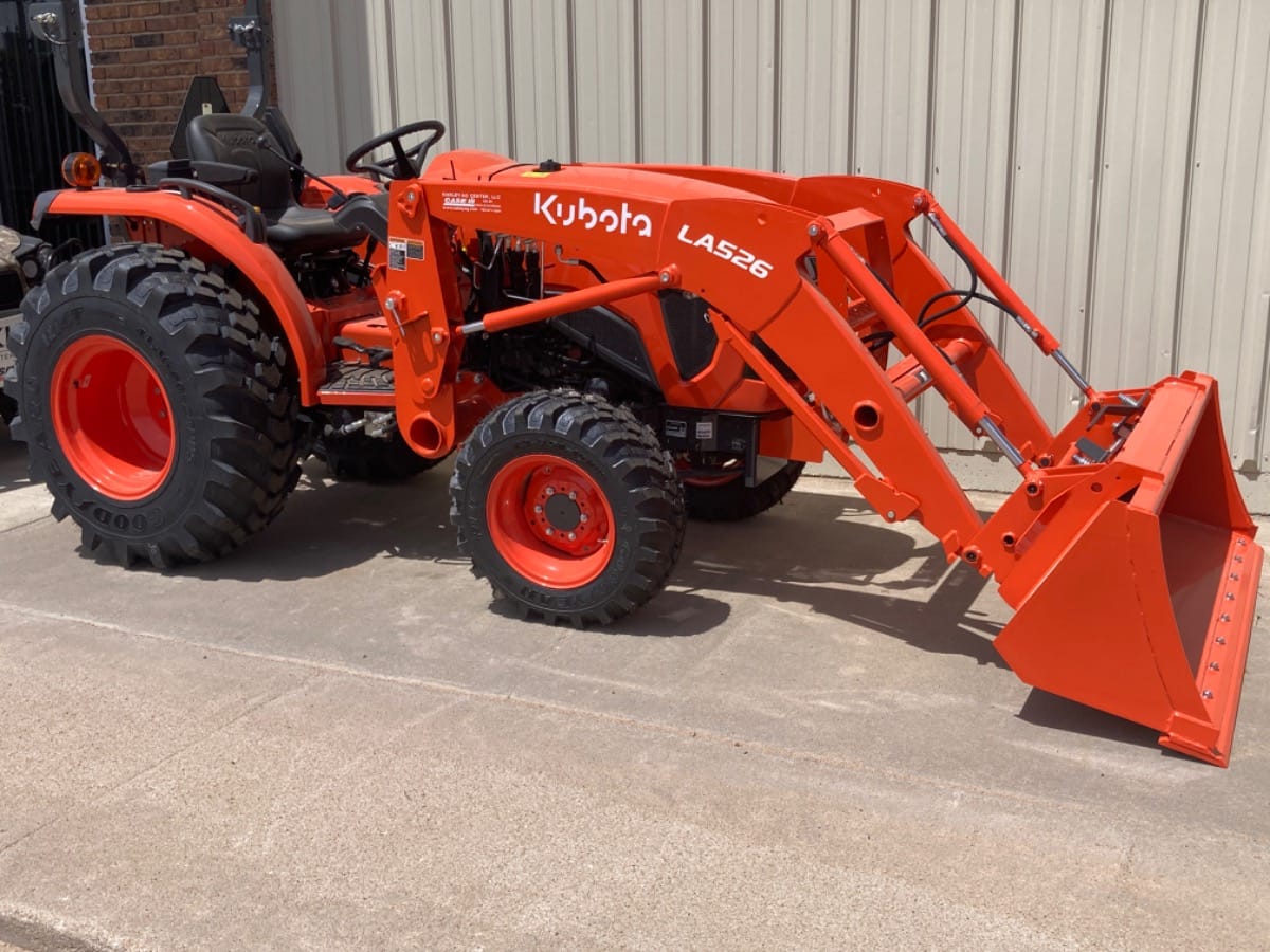 2024 Kubota L3902HST Equipment Image0