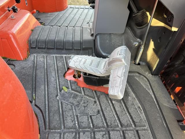 Image of Kubota L4060HST equipment image 3