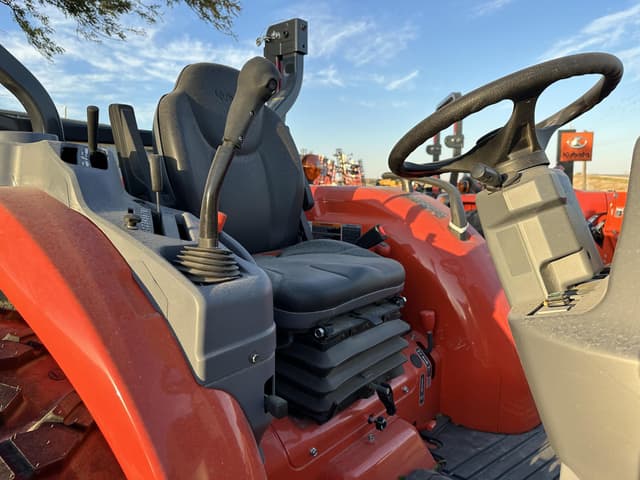 Image of Kubota L4060HST equipment image 2