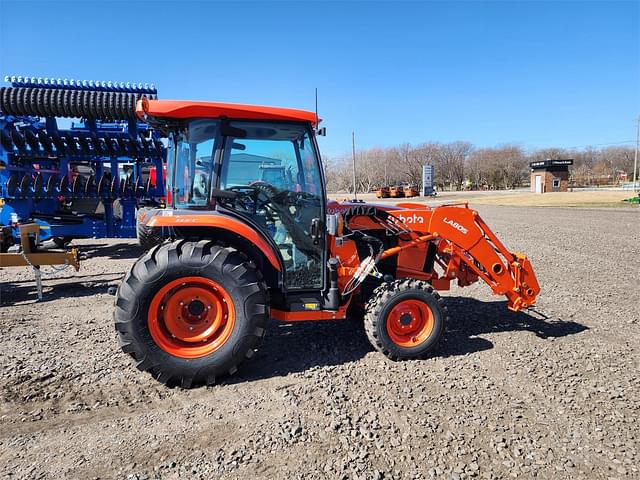 Image of Kubota L4060HSTC-LE equipment image 4