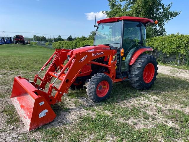 Image of Kubota L4060HSTC-LE equipment image 4