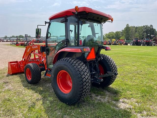 Image of Kubota L4760 equipment image 3