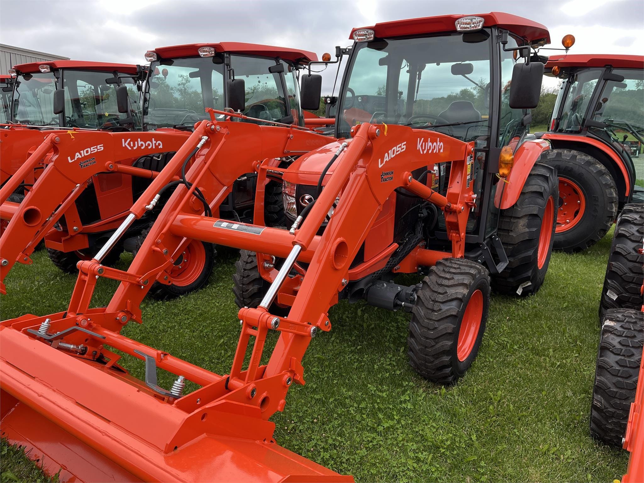 Main image Kubota L4760HSTC