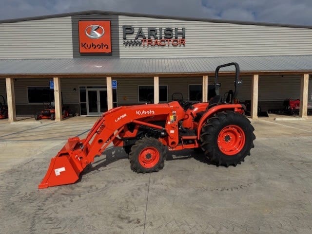 Main image Kubota L4802HST