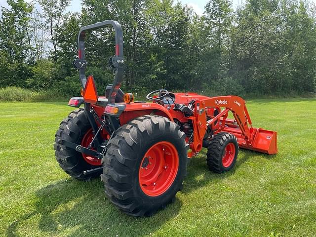 Image of Kubota L4802HST equipment image 2