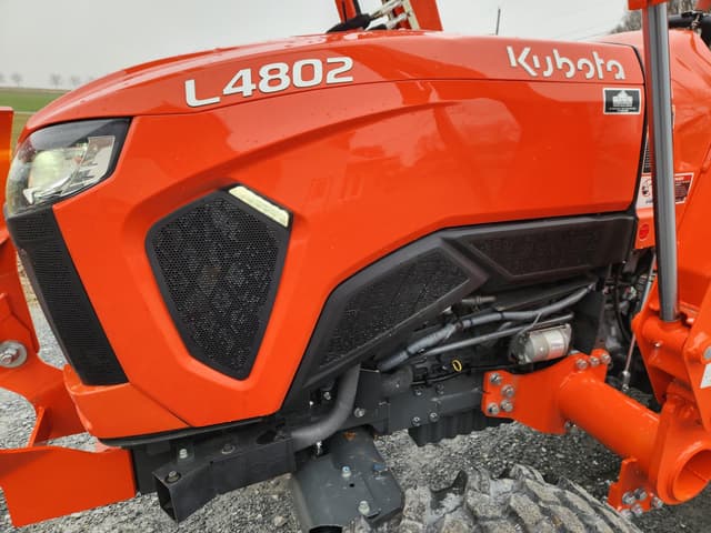 Image of Kubota L4802HST equipment image 4