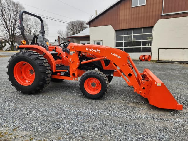 Image of Kubota L4802HST equipment image 1