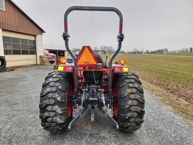 Image of Kubota L4802HST equipment image 3
