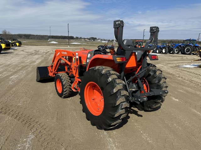 Image of Kubota L5460HST equipment image 2