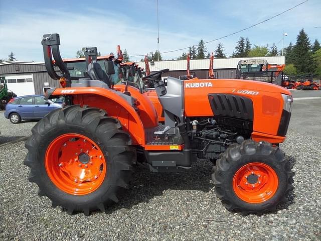 Image of Kubota L6060 equipment image 3