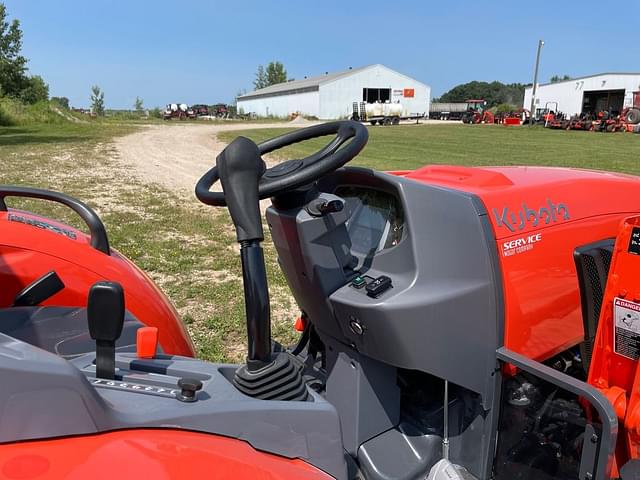 Image of Kubota L6060 equipment image 1