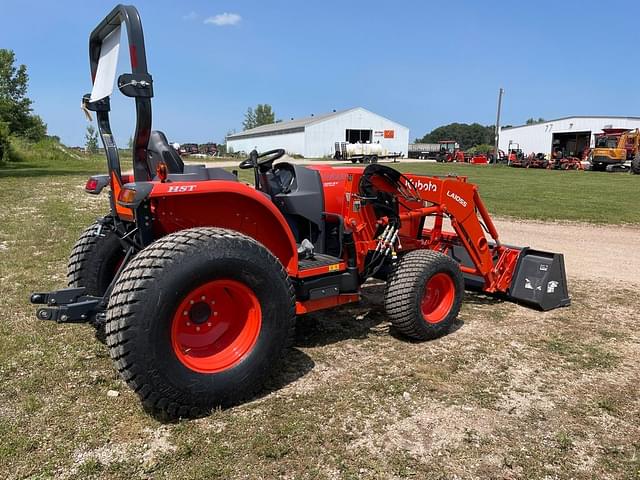 Image of Kubota L6060 equipment image 2