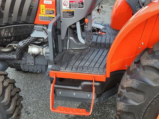 Image of Kubota L3560HST-LE equipment image 4